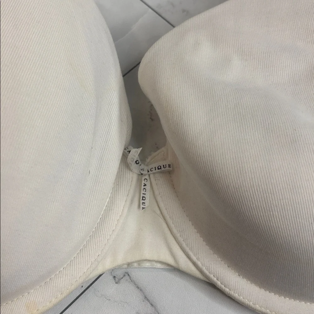 NWOT Cacique Lane Bryant Womans T-Shirt Bra White Lightly Lined UNDERWIRE 42C